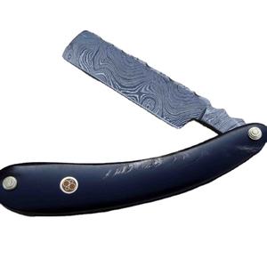 Maquinillas de afeitar de Damasco artesanales en cuerno de toro - Product Image 1