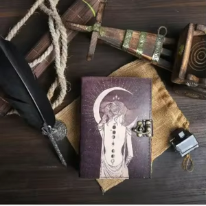 สมุดบันทึกหนังแท้ทำมือสไตล์วินเทจลายเลดี้มูน พร้อมขอบกระดาษแบบดีเคิล สำหรับวาดภาพและเขียน  ช่วงเทศกาลฮาโลวีน - Product Image 3