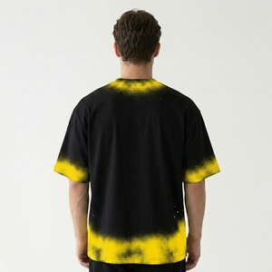 T-shirt graphique tendance pour homme, design minimaliste aérographe, col rond, impression personnalisée, fournisseur OEM - Product Image 4
