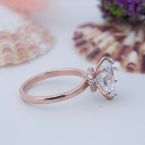 Bague de fiançailles élégante en argent 925 avec moissanite solitaire en forme de cœur sertie de griffes, avec certificat - Product Image 4