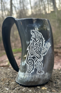 Jarra de Cuerno de Búfalo Vikinga Grabada Personalizada, Hecha a Mano, Estilo Medieval, para Beber Cerveza, con Asa, Ecológica y Reutilizable - Product Image 3