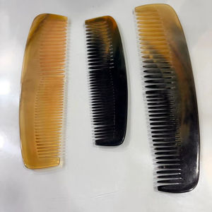 Peine de cuerno natural con forma de cuerno para tamaño personalizado y mango hecho a mano, producto en oferta, artesanía natural a bajo precio - Product Image 1