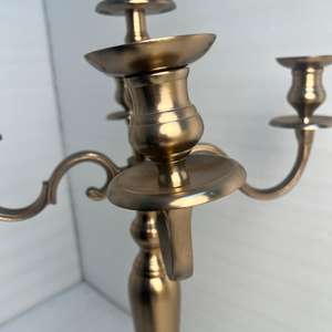 Porte-bougie artisanal en aluminium pour une décoration élégante de la maison, du salon et une ambiance lumineuse. - Product Image 4