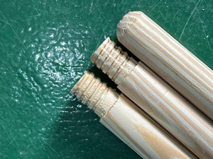 Mango de Escoba de Madera de Pino de Alta Calidad, Mango de Madera Natural para Escoba y Mopa, OEM Disponible - Product Image 2