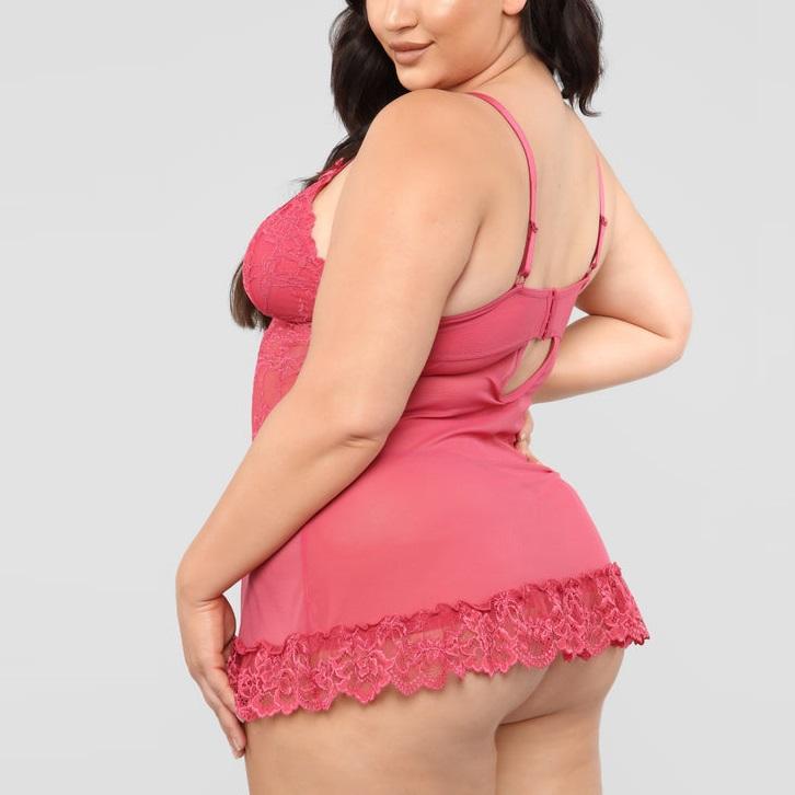 สีแดงม่วง