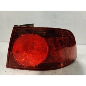 ไฟท้ายขวาด้านนอกของรถฟีเทอน มือสอง ของแท้ รุ่น 3D0945096F - Product Image 1