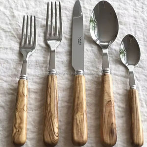 ช้อนส้อมโลหะทนทานพร้อมด้ามไม้เหมาะสำหรับมื้ออาหารทุกวันให้ความแข็งแรงความสบายและความงามตามธรรมชาติเหนือกาลเวลา - Product Image 1