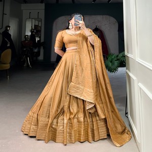 VASTRA COTTAGE Conjunto de Lehenga Choli de Chanderi Puro para Mujer con Dupatta, Borde con Tejido Zari y Lentejuelas, Ropa Étnica Festiva para Bodas - Product Image 6