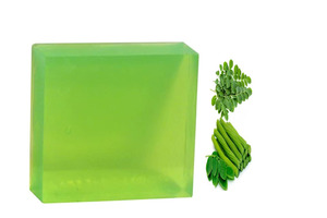 High Quality Moringa Fragrance Melt Pour <b>Soap</b> Base For Handmade <b>Soap</b> Making Organic Natural Skincare DIY Craft <b>Soap</b> Base - Product Image 2