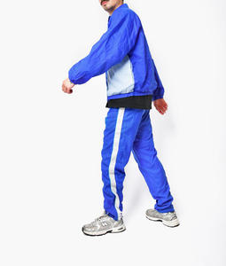 Ensemble de survêtement coupe-vent personnalisé de haute qualité avec logo imprimé, demi-zip, pour homme, grande taille, séchage rapide, en nylon - Product Image 5