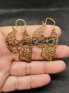 Pendientes de latón: Pendientes punk de latón del fabricante con motivos florales y anillos grandes - Product Image 5