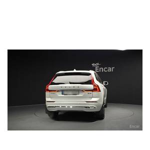 Volvo XC60 B5 2024, ultra-lumineux, conduite à gauche, boîte automatique, sièges en cuir, caméra de recul uniquement, 9 000 km ! - Product Image 4