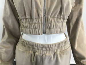 Conjunto Deportivo de Dos Piezas para Mujer, Color Beige, Sudadera Corta con Cierre, Top de Manga Larga, Pantalones Jogger, Atuendo Informal Sólido - Product Image 3