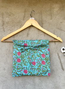 Ensemble de pyjama d'été en coton floral pour femme, bleu turquoise, imprimé bloc, vêtements de nuit écologiques, loungewear doux à fleurs roses, boutonné - Product Image 5