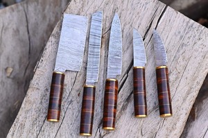 Juego de Cuchillos de Chef de Cinco Piezas Hechos a Mano por Edge Master, Hoja Recta de Acero de Damasco de 33 Capas, Mango de Madera, Diseño Ambidiestro - Product Image 5