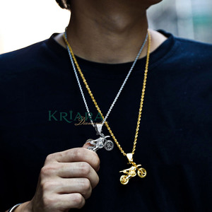 จี้เพชรทรงกลมเจียระไนแบบบริลเลียนท์รูปมอเตอร์ไซค์ สร้างในห้องปฏิบัติการ สไตล์ฮิปฮอป พร้อมจี้ประดับเครื่องประดับ - Product Image 2