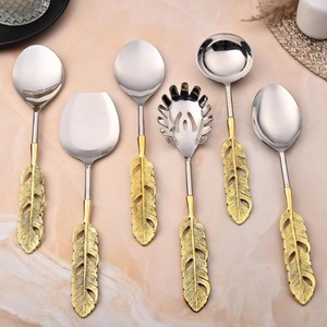 Ensemble de couverts de luxe avec manche en plumes – Ensemble de cuillères de service en acier inoxydable avec motif feuille d'or pour la salle à manger et la table - Product Image 1