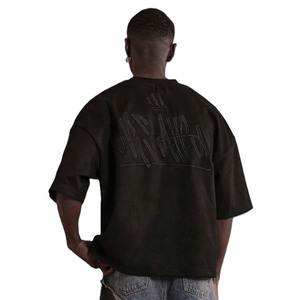 เสื้อยืดผู้ชายปักลาย 3 มิติ สีดำ ผ้าคอตตอนหนานุ่ม ทรงโอเวอร์ไซส์ สตรีทแวร์ รับสกรีนโลโก้ เสื้อยืดโอเวอร์ไซส์พรีเมียมแบบเรียบ - Product Image 1