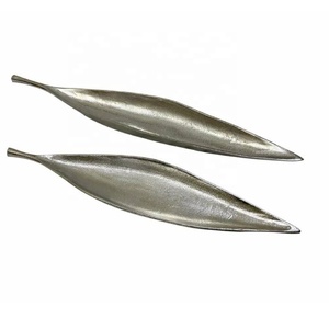 Plateau en verre fait main de haute qualité avec finition vieillie avec raccords en laiton et plateau de service en métal frontalier avec garniture en laiton - Product Image 5