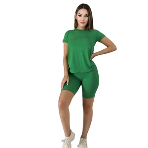 Ensemble haut court à col rond gris et short cycliste taille haute, tenue décontractée ajustée en tricot, toutes saisons, couleur unie, vêtements de sport - Product Image 4