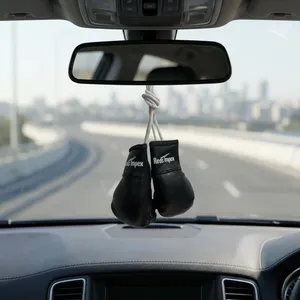 Mini gants de boxe à suspendre dans la voiture pour rétroviseur |   Paire en cuir synthétique |   Intérieur de voiture et cadeau promotionnel - Product Image 2