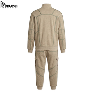 Conjunto Deportivo OEM para Hombre, Color Caqui con Costuras en Contraste, Conjunto Atlético Completo de Dos Piezas y Pantalones Deportivos Cargo a Juego - Product Image 2