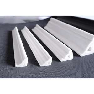 Meilleure vente : Profilé d'angle en PVC léger pour protection des murs, forte adhérence pour plaques de plâtre et murs en ciment - Product Image 2