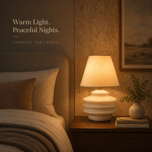 Lampe de table moderne en céramique blanche avec abat-jour en tissu, lumière d'ambiance chaude pour chambre à coucher - Product Image 4