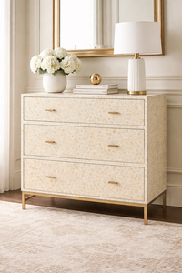 Buffet de luxe en bois massif crème avec 3 tiroirs et pieds dorés pour chambre, salle à manger, entrée ou console - Product Image 2