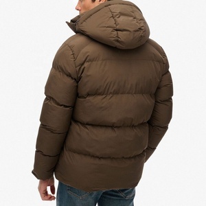 Blouson matelassé unisexe, chaud et élégant pour hommes et femmes, blouson matelassé d'hiver épais pour une protection maximale contre le froid, blouson matelassé à capuche - Product Image 6