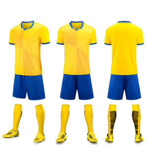 Conjunto Deportivo Unisex con Camiseta de Fútbol Roja con Cuello en V y Pantalones Cortos Azul Marino, Tejido de Malla 100% Poliéster con Absorción de Humedad y Sublimación - Product Image 2