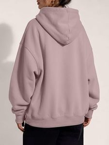 เสื้อฮู้ดดี้โอเวอร์ไซส์สีดำสำหรับผู้หญิง มีกระเป๋า เหมาะสำหรับใส่ลำลอง - Product Image 4