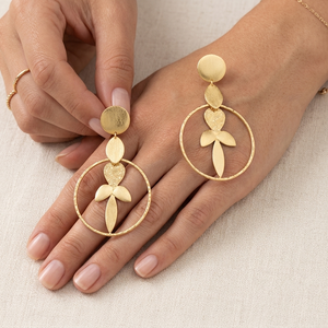 Pendientes Étnicos de Latón Chapado en Oro de 24k, Diseño de Hoja, Joyería Chapada en Oro Hecha a Mano, Envío a Todo el Mundo - Product Image 3