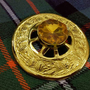 Broches celtiques écossaises OEM ODM à motif écossais, avec pierre jaune et finition dorée, 3 pouces, vente en gros 2026 - Product Image 4