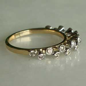 Bague demi-éternité en or massif 14 carats avec diamants ronds de laboratoire pour femme, cadeau d'anniversaire pour partenaires - Product Image 5