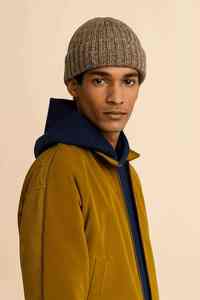 หมวกบีนนี่ขนแกะ RWS แท้ปรับแต่งได้ ดีไซน์ลายริบหรูหรา สไตล์เหนือกาลเวลา ไอเท็มสำคัญสำหรับฤดูหนาว - Product Image 4