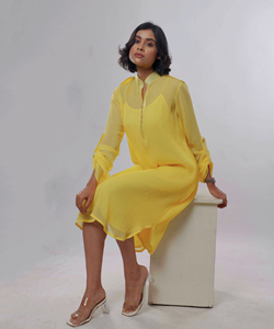 Vestido Casual Ligero y Fluido de Tela Georgette con Cuello Alto y Mangas Largas con Puños Abotonados, Estilo Camisa - Product Image 6