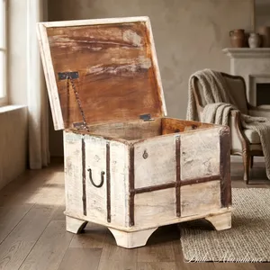 Vintage Heritage Reclaimed Wood <b>Storage</b> Trunk <b>Chest</b> Box Coffee Table with Metal Fittings for Farmhouse Bedroom Living Room - Product Image 6