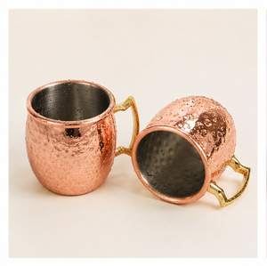 Ensemble de mugs Moscow Mule en cuivre pur 100% artisanal, design baril martelé, tasse à bière en cuivre massif pour bar à cocktails, personnalisable - Product Image 5
