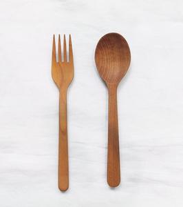 Cuillère à salade en bois naturel, ustensiles de cuisine personnalisés, cuillère à long manche pour mélanger les aliments, cuillère à riz en bois massif, cuillère de service - Product Image 1