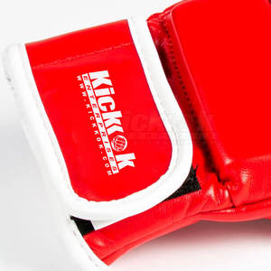 Guantes de MMA de nivel profesional con costuras reforzadas y soporte para las muñecas, diseñados para entrenamiento intenso y combate competitivo. - Product Image 6