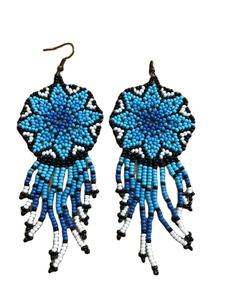 Pendientes de Cangrejo Rojo con Diseño Magnífico, Hechos a Mano con Cuentas y Bordados, Joyería para Niñas de la India - Product Image 3