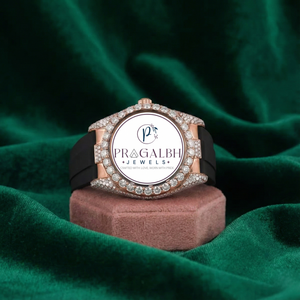นาฬิกาเพชรหรู Pragalbh Jewels ประดับเพชรแบบ Iced Out Pavé สายสแตนเลสและยาง สำหรับผู้ชายและผู้หญิง - Product Image 6
