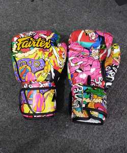 นวมชกมวยไทย Fairtex ดีไซน์หลากสีแบบปรับได้ พร้อมสายรัดแบบ Hook Loop สำหรับฝึกซ้อม MMA ของแท้ - Product Image 4
