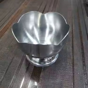 Cuenco de helado de acero inoxidable moderno, Plata pulida para decoración de fiesta, elegante y elegante - Product Image 1