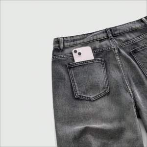 Pantalones Cortos de Mezclilla para Hombre con Pedrería Brillante, Estilo Urbano, Vaqueros Desgastados, Fabricante Mayorista - Product Image 2