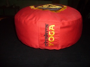 Coussin de méditation Chakra Yoga GULLSTAR YOGA INDUSTRY en toile de coton rouge et caoutchouc durable pour adultes - Product Image 5