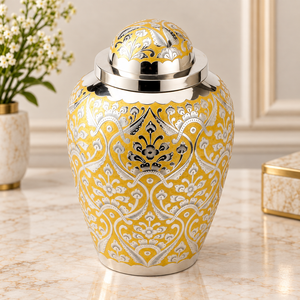 Urna de Metal Hecha a Mano con Diseño de Paisley Persa y Acabado Floral Dorado para Guardar Cenizas Conmemorativas y Hacer Tributo - Product Image 1