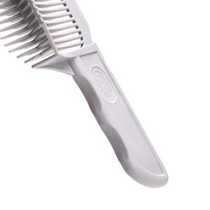 Peigne professionnel de barbier triangulaire à dents profondes pour la coupe, le coiffage, le dégradé et la tonification des cheveux, compatible avec les tondeuses. - Product Image 2
