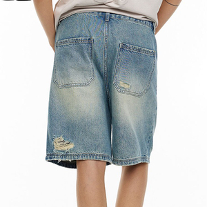 Shorts en jean bleu OEM pour hommes, fabriqués au Pakistan, look classique d'été, parfaits pour le sport décontracté et le style quotidien. - Product Image 3